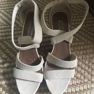 Steve Madden wedges size 10
